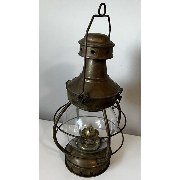 W.E. RHYNE Brass Mast Light Lamp Oil Maritime Sea Nautical Ship Lighthouse Decor - Picture 7 of 10